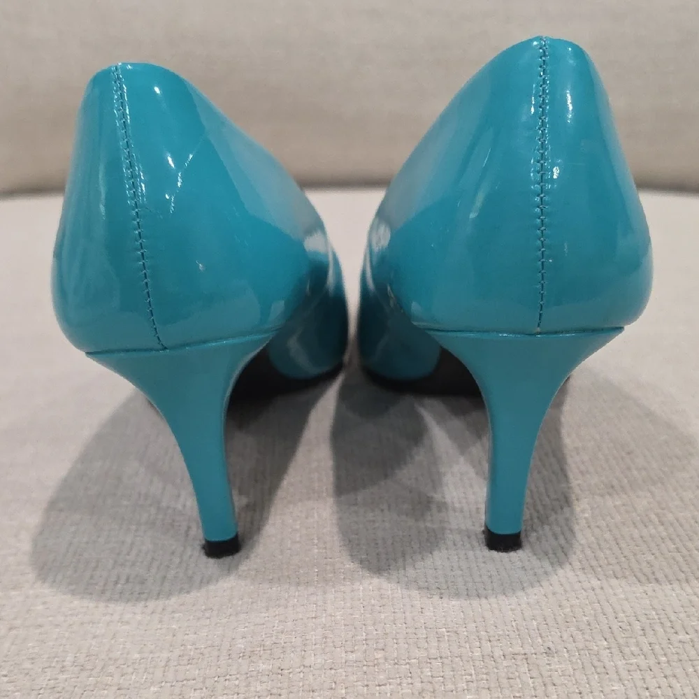Comfort Plus by Predictions Teal Heels - Picture 3 of 6